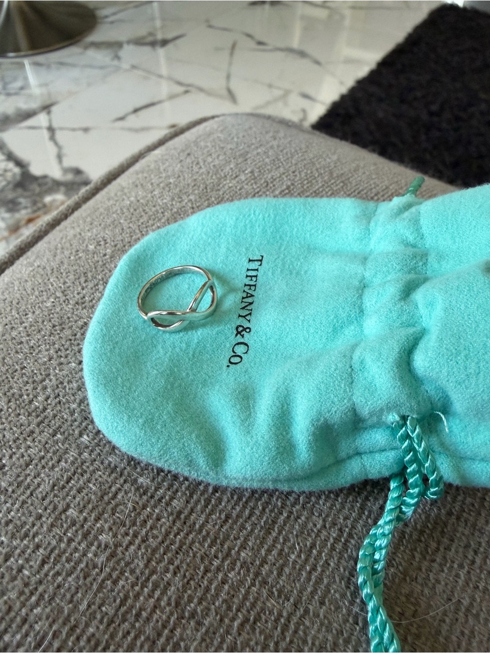 Tiffany & Co. Silver Knot Ring with Signature Blue Pouch